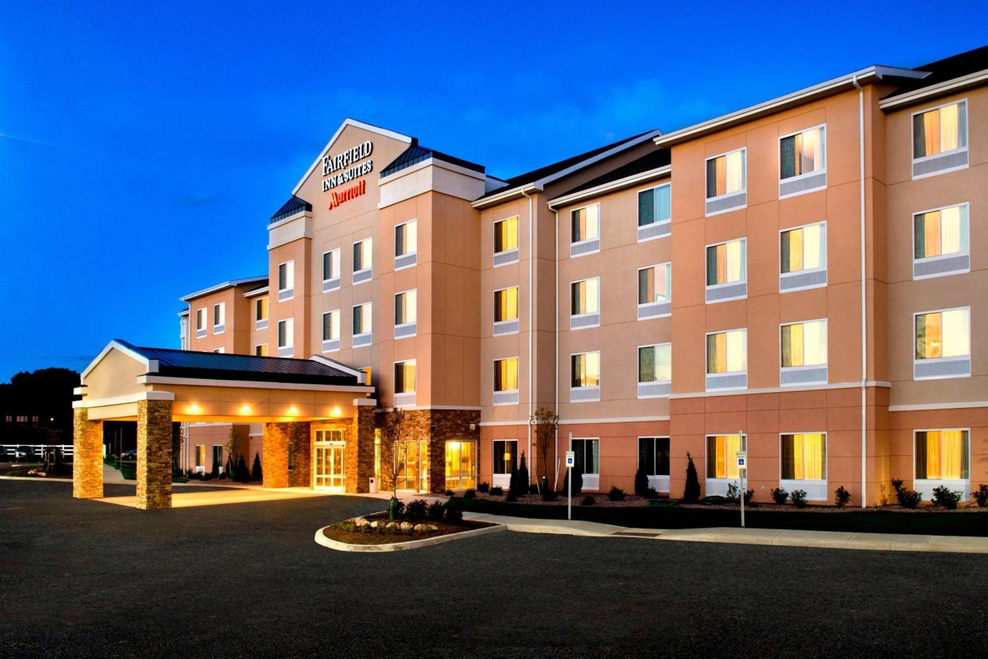 Fairfield Inn & Suites By Marriott Watertown Thousand Islands Exterior foto